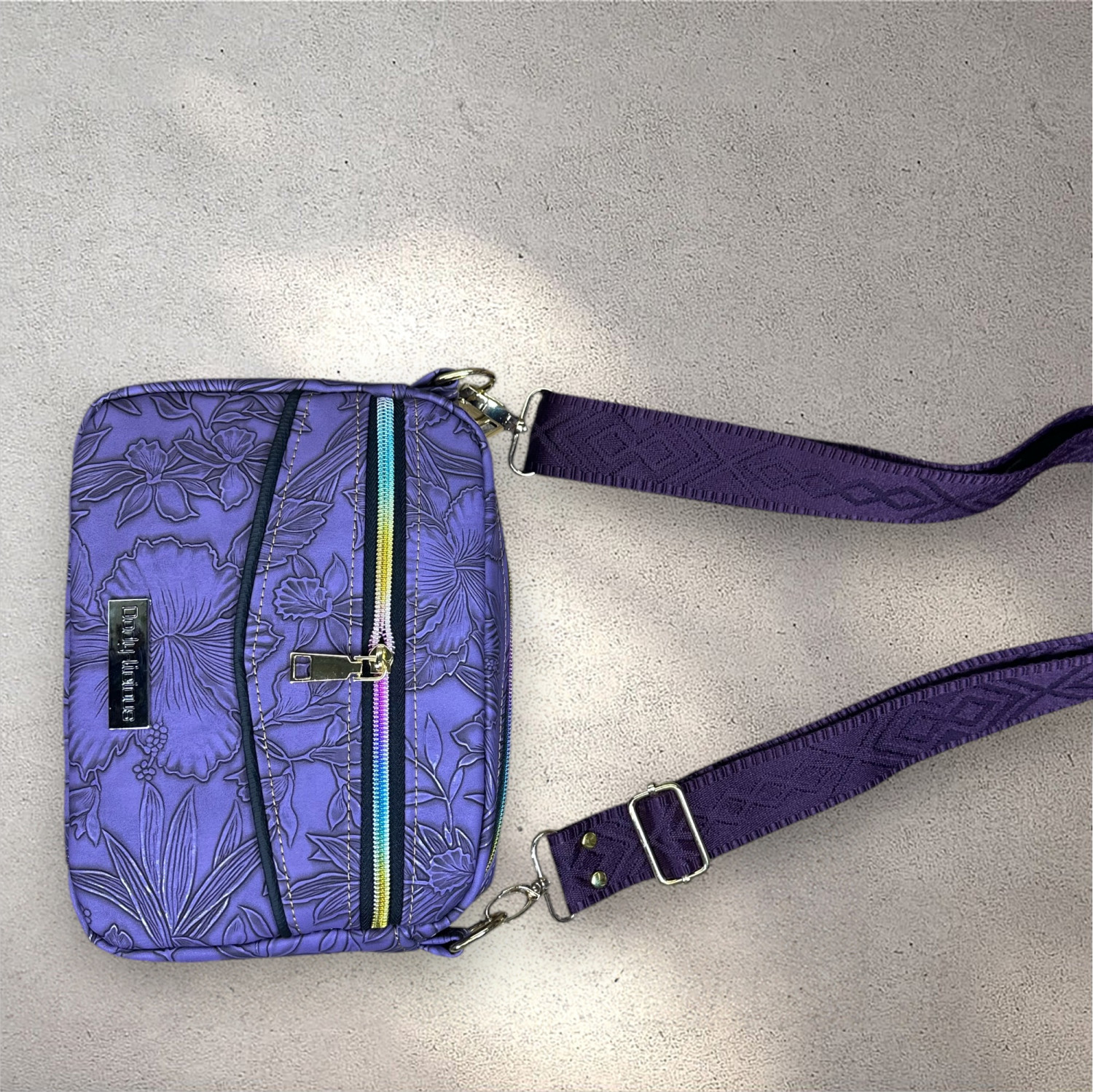 Sufi Crossbody Bag