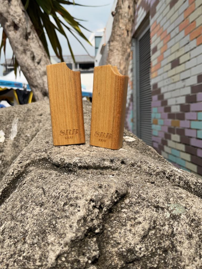 Sarung Lighter (Damar Minyak / Raja Kayu)