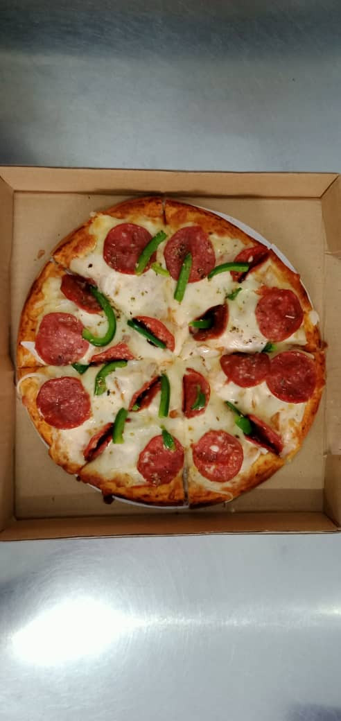 Regular 9 Inch (8 Slices) Beef Pepperoni Pizza