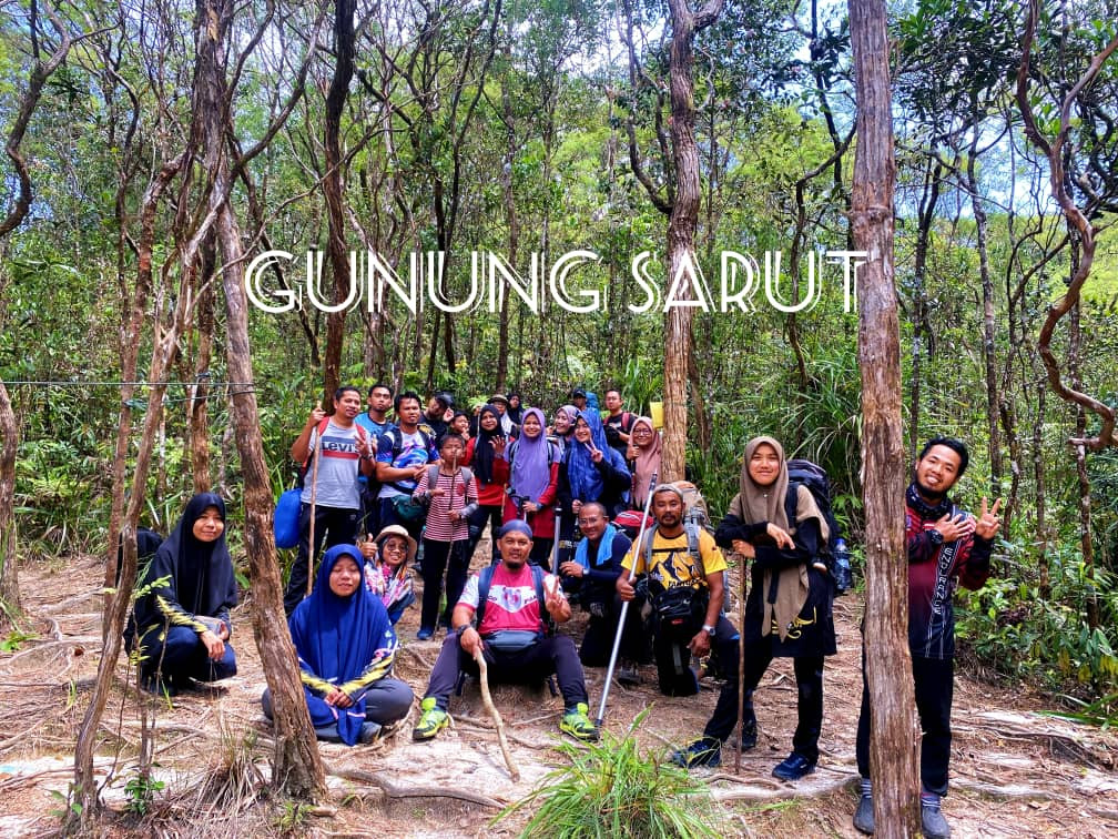 REKREASI : MENDAKI GUNUNG