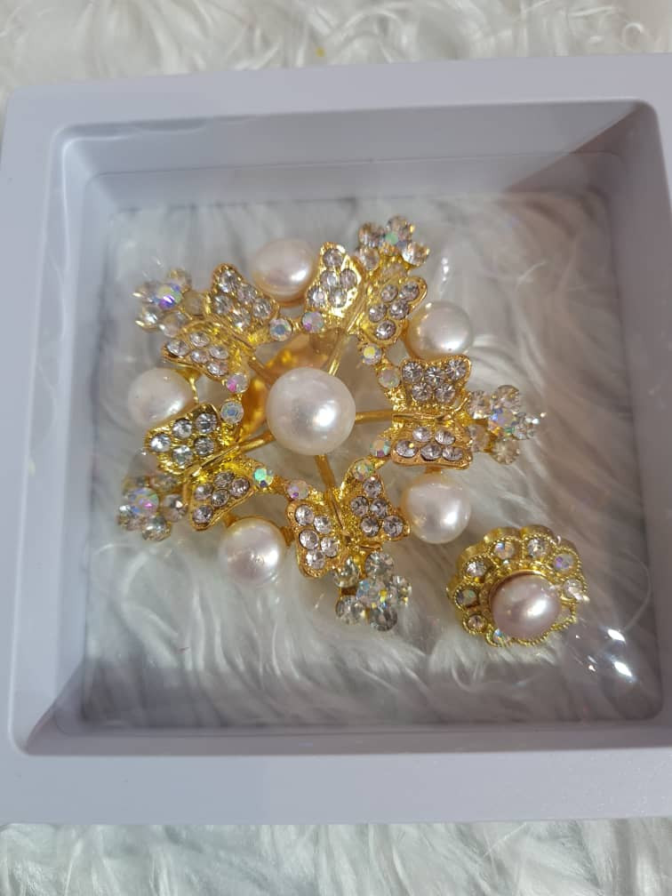 Brooch Mutiara (Star)