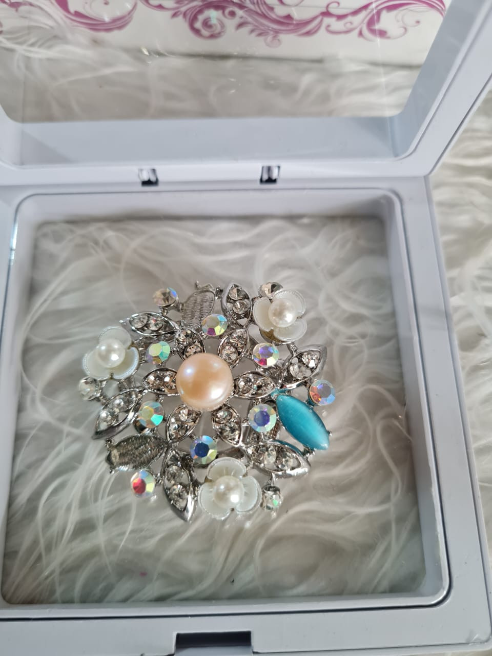 Brooch Mutiara (Blue)