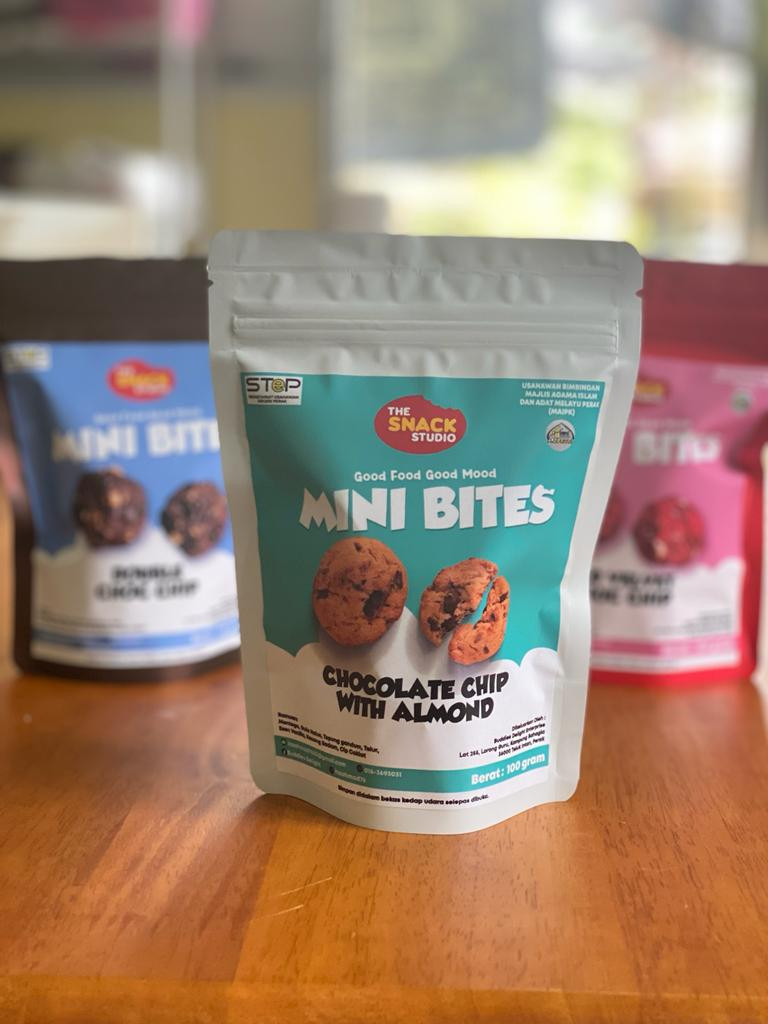 Choc Chip With Almond