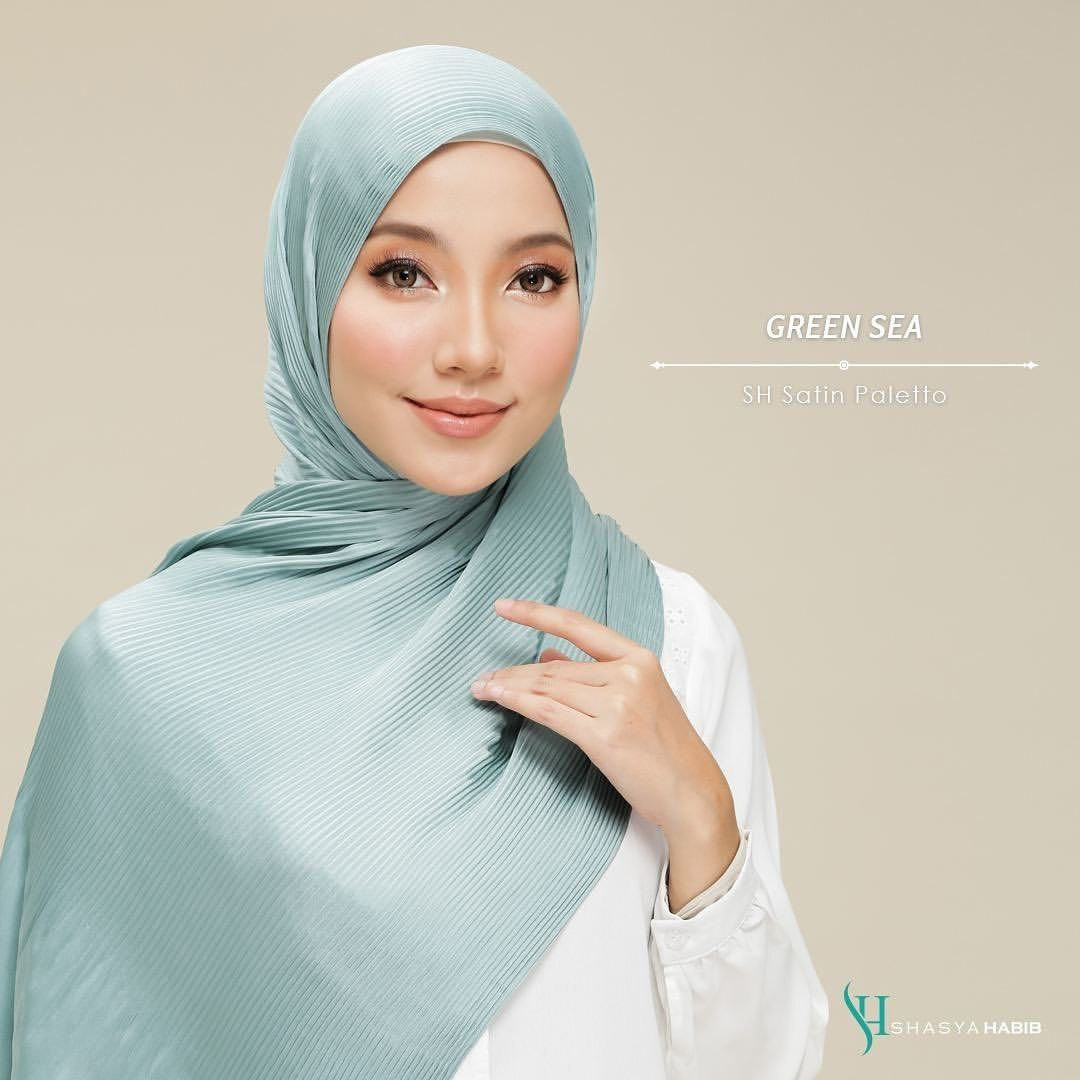 SH SATIN PALEETO SHAWL