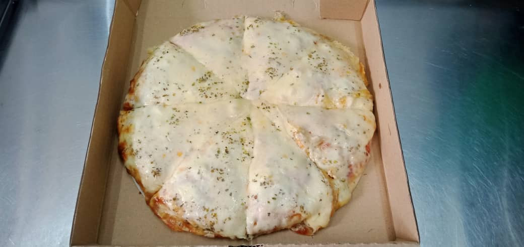 Regular 9 Inch (8 Slices) Cheese Pizza