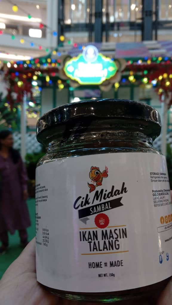 Cik Midah Sambal ikan masin talang Bottle
