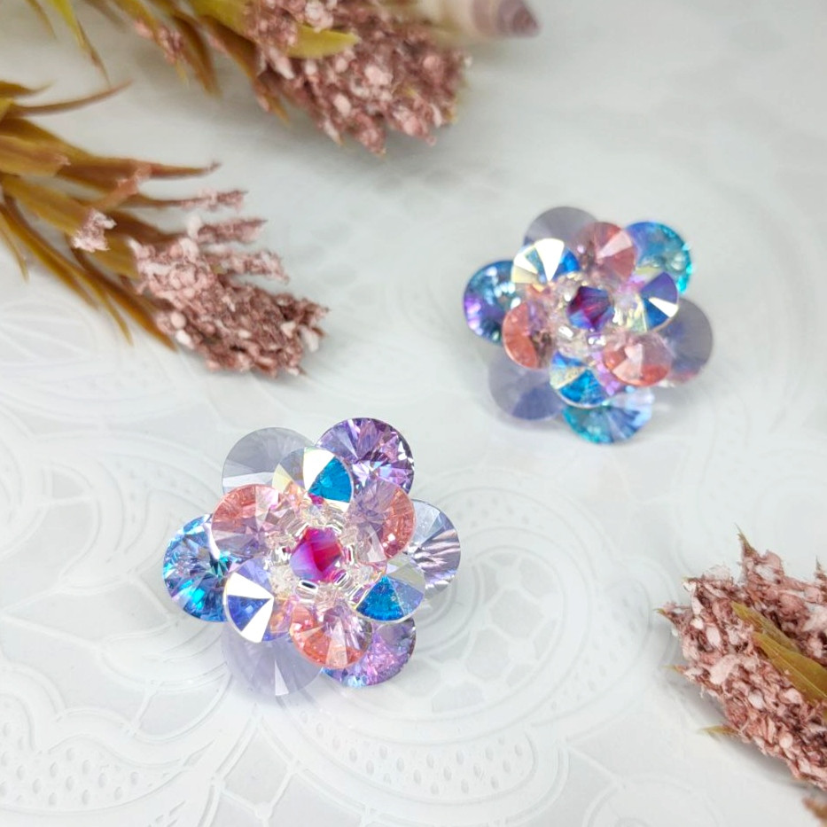 Brooch Sulam - Carnation